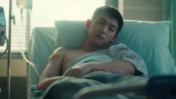 小麦策略 “躺”12天，赚1万块：做健康试药者的深圳年轻人
